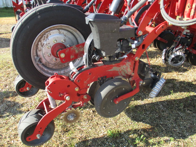 2021 Case IH ER 2150 PLANTER:-2 Point Hitch:-16 Rows Planter