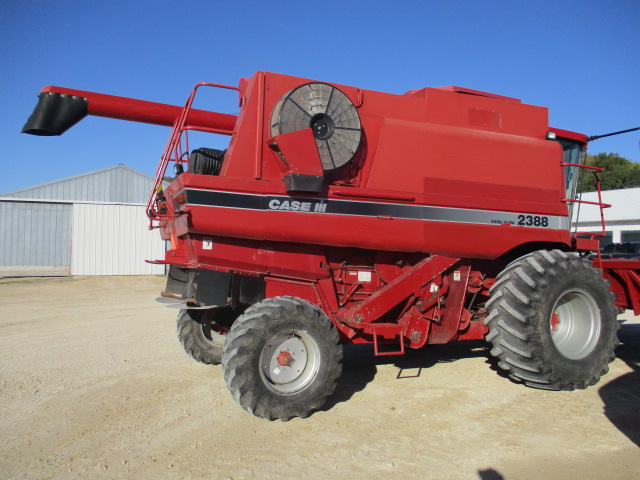 2003 Case IH 2388 Combine