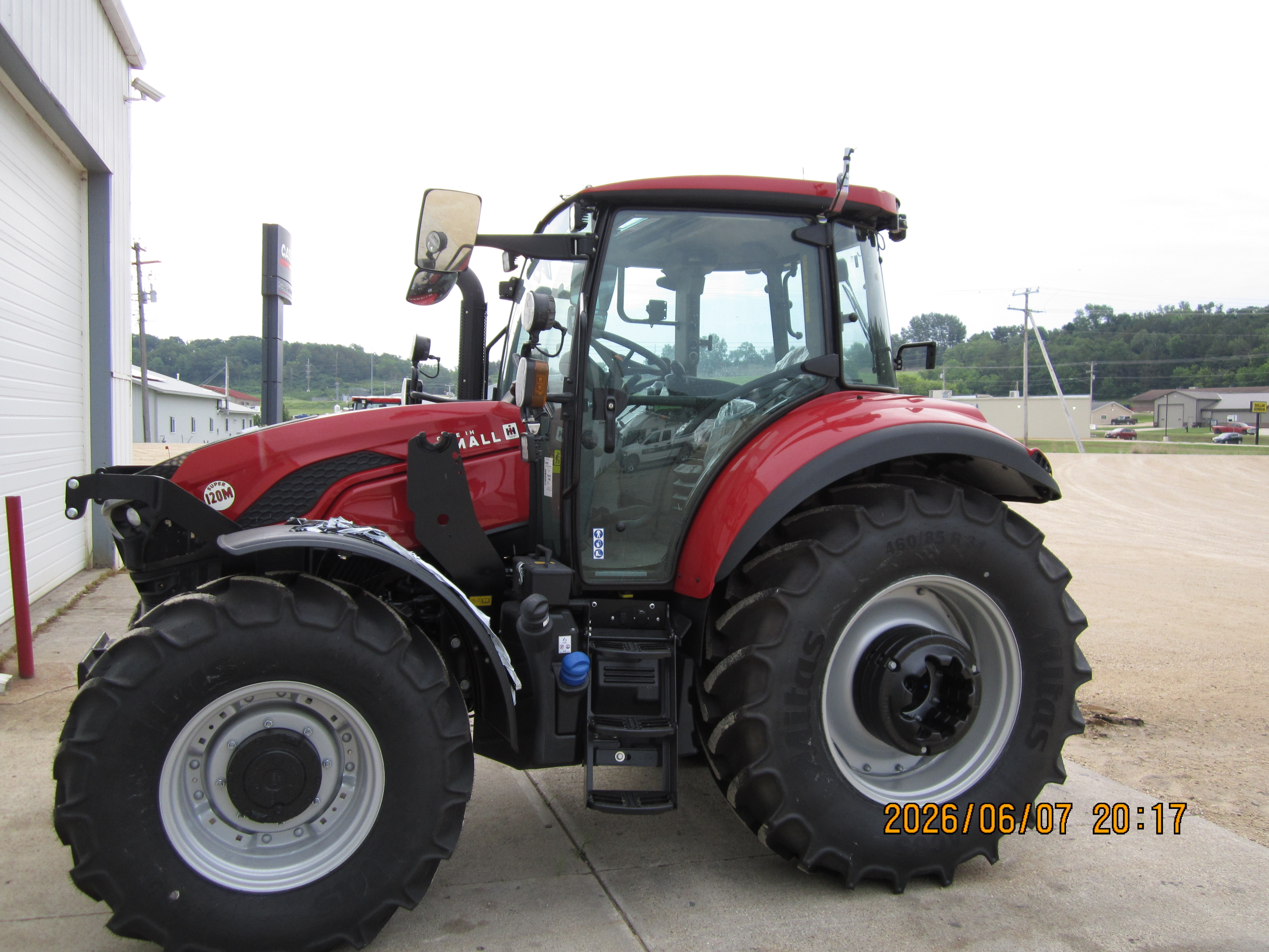 2026 Case IH FARMALL 120 SUPER M Tractor
