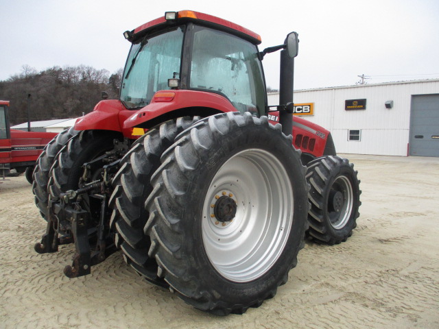 2009 Case IH Magnum 245 Tractor