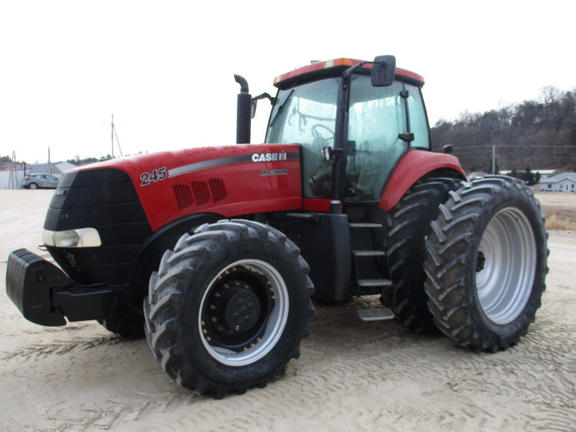 2009 Case IH Magnum 245 Tractor