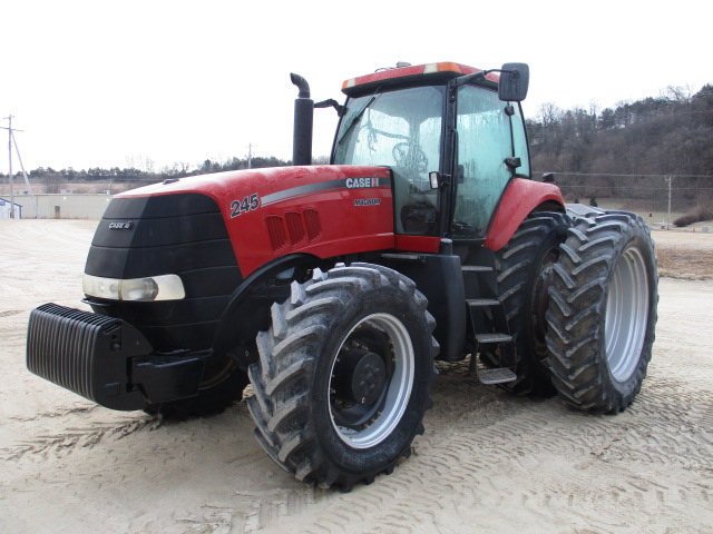 2009 Case IH Magnum 245 Tractor