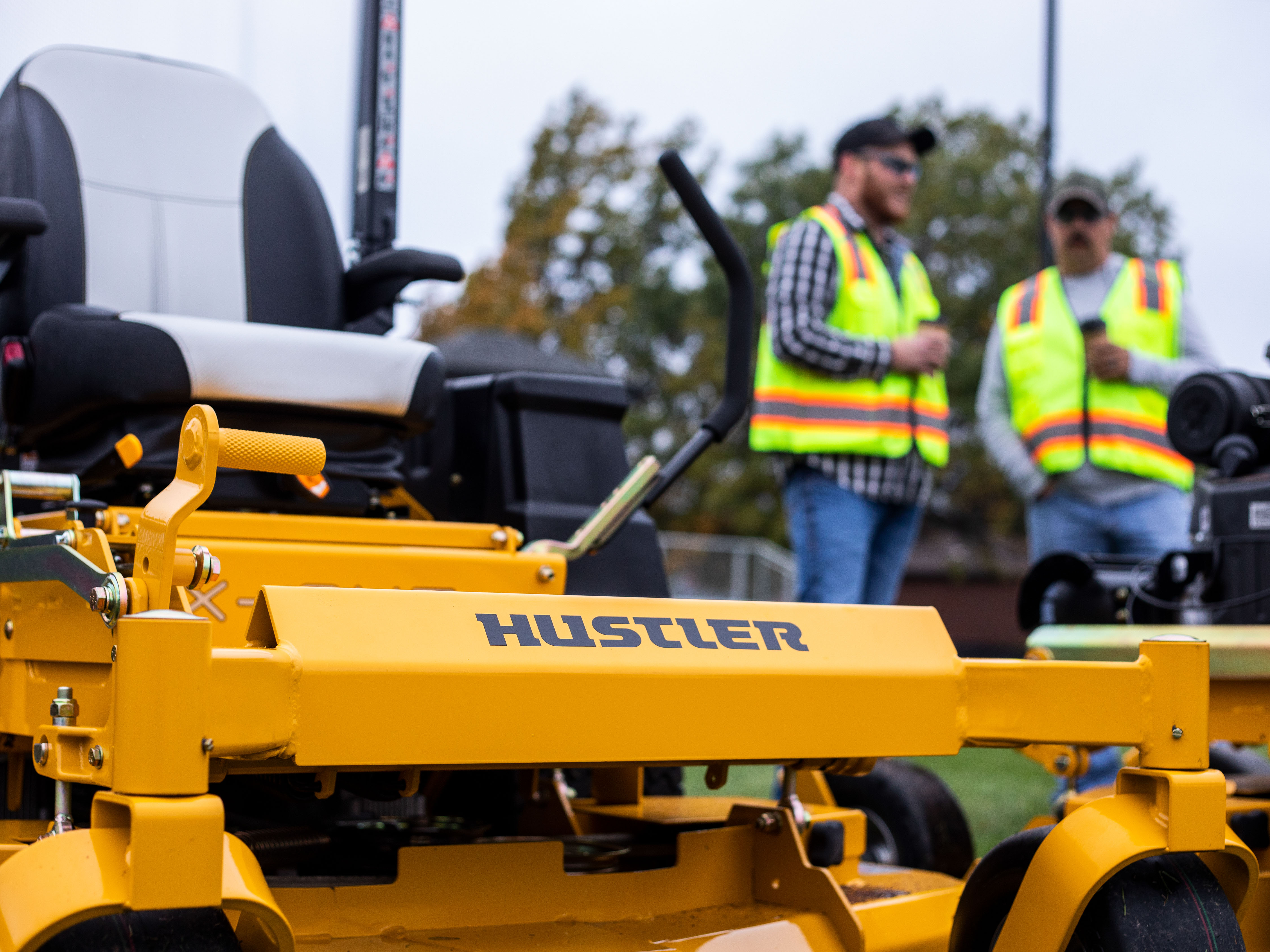 2026 Hustler Excel 943803-X-ONE -KAWASAKI FX820 EVO EFI (34.5HP) 60" Mower/Zero Turn