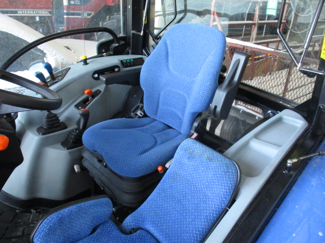 2020 New Holland Workmaster 105 Tractor