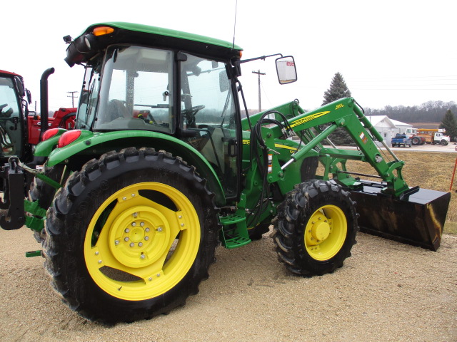 2011 John Deere 5105M Tractor