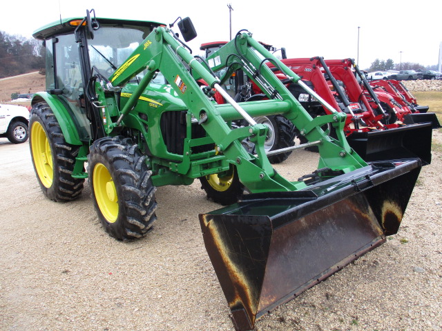 2011 John Deere 5105M Tractor