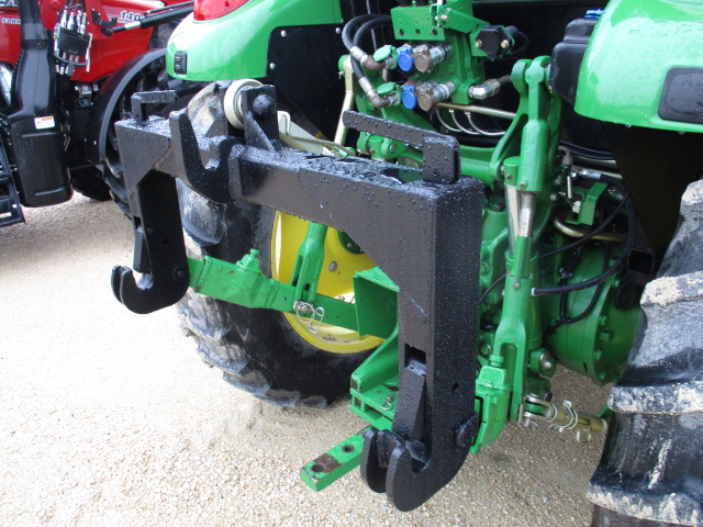 2011 John Deere 5105M Tractor