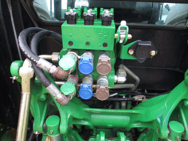 2011 John Deere 5105M Tractor