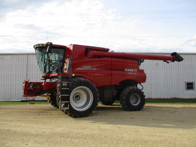 2022 Case IH 8250 Combine