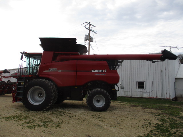 2024 Case IH 8250 Combine