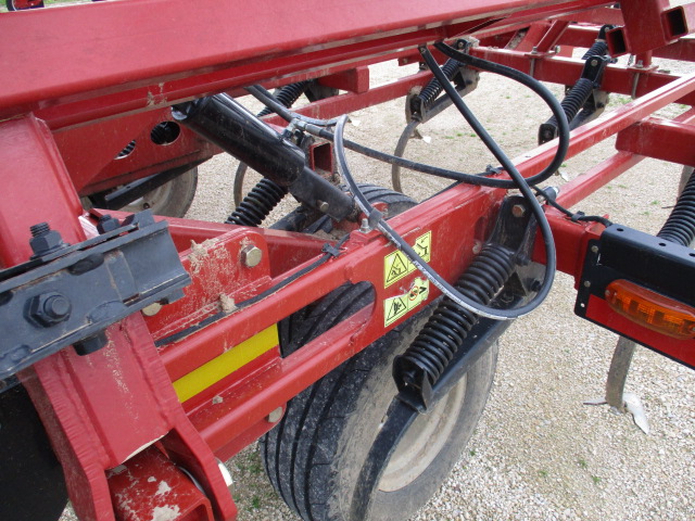 2017 Case IH Tigermate 255 Field Cultivator