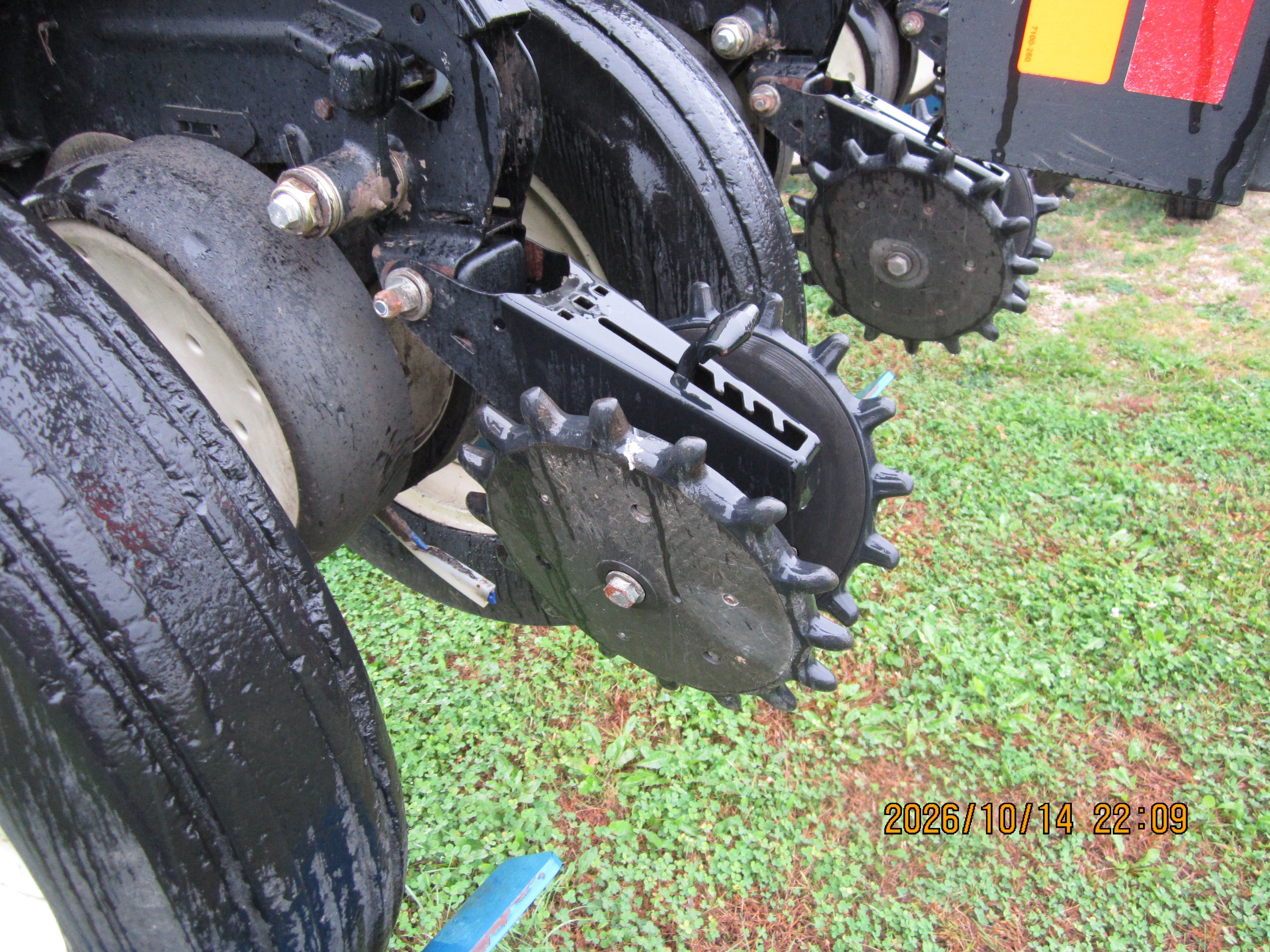2005 Kinze 3600 Planter