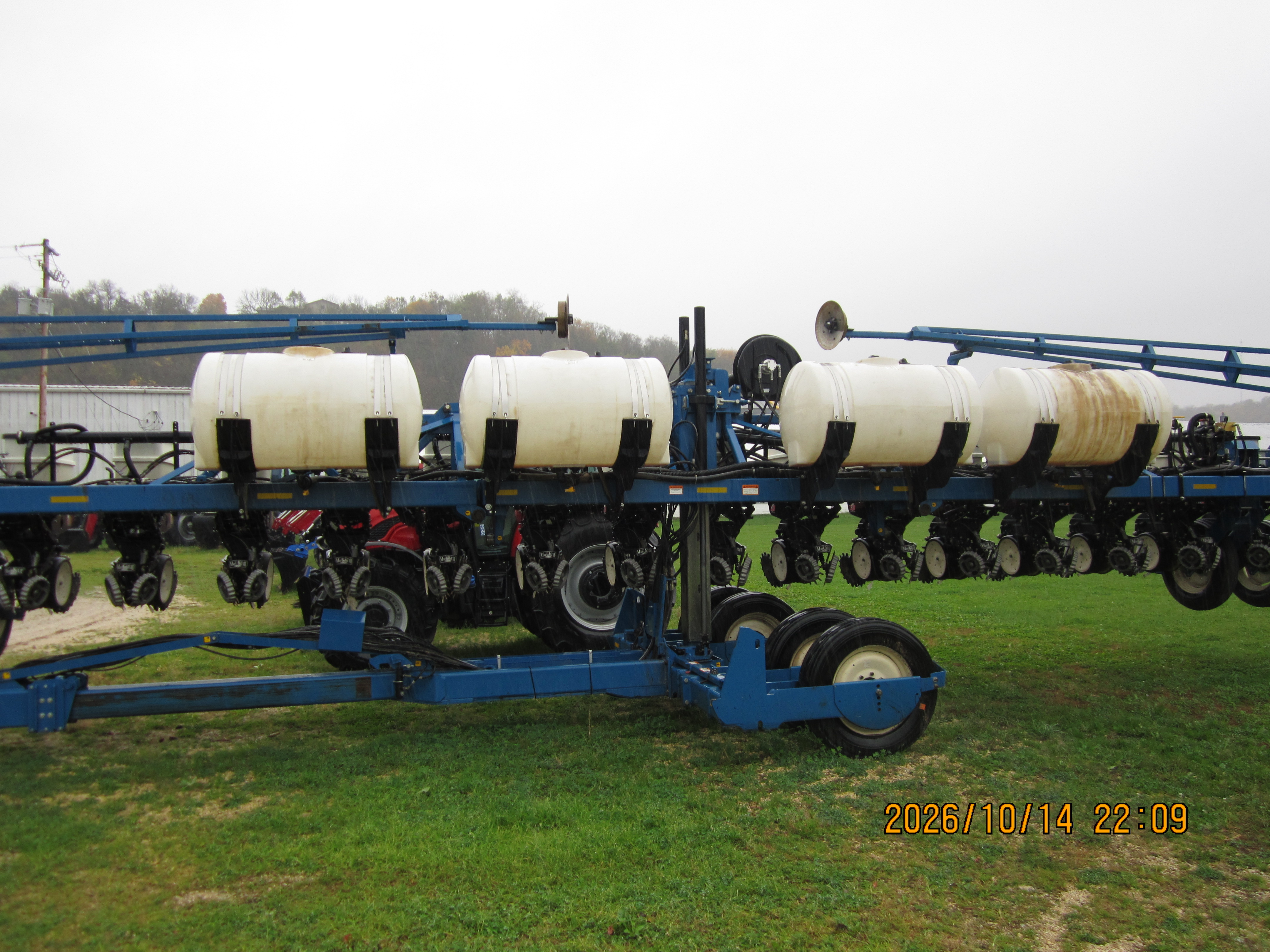 2005 Kinze 3600 Planter
