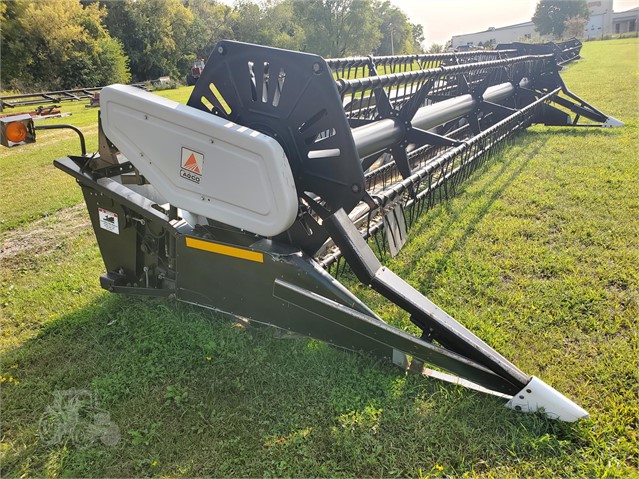 1996 Gleaner 525 Header Flex