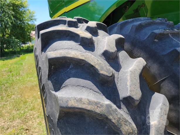 2013 John Deere S670 Combine