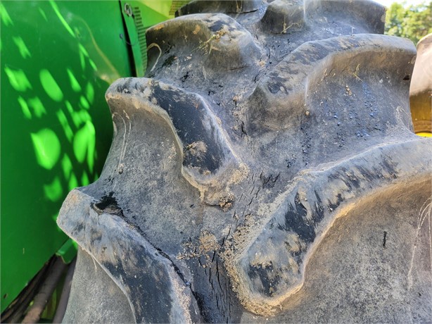 2013 John Deere S670 Combine