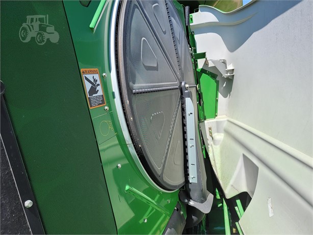 2013 John Deere S670 Combine