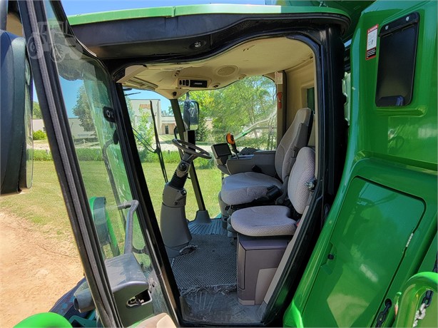 2013 John Deere S670 Combine