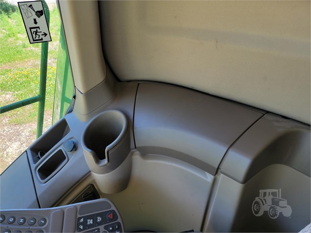 2013 John Deere S670 Combine