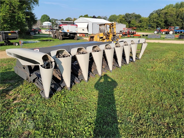 2013 Gleaner 3000 Header Corn Head