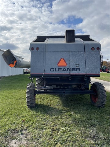 1982 Gleaner N5 Combine