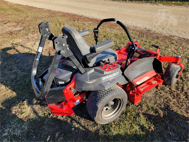 2017 Gravely ZT44 HD Mower