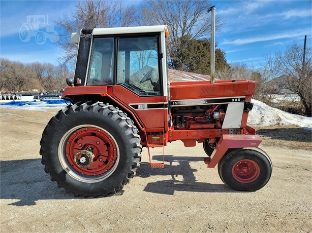 1979 International 986 Tractor