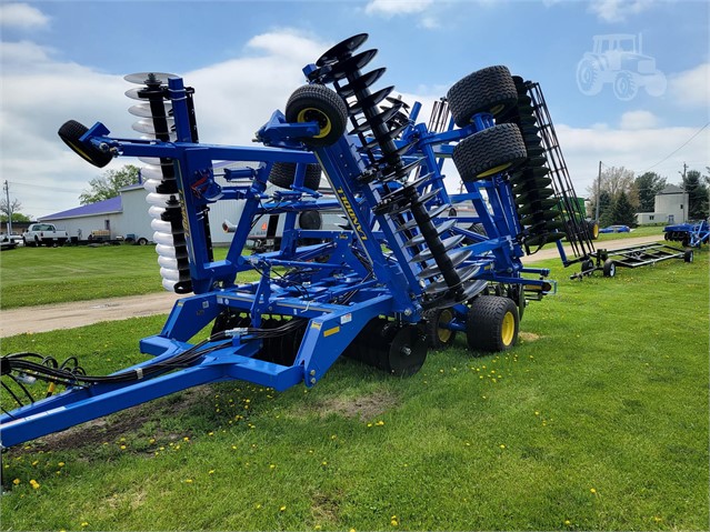 2021 Landoll 7530-29 Vertical Tillage