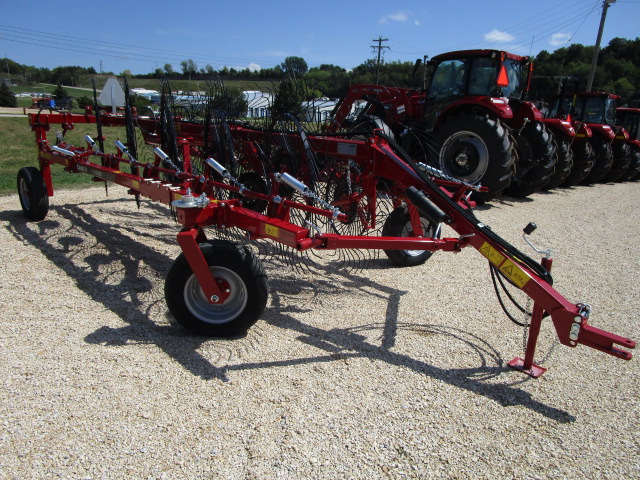 2021 Case IH WR201 WHEEL RAKE 8 WHEEL Rake/Wheel