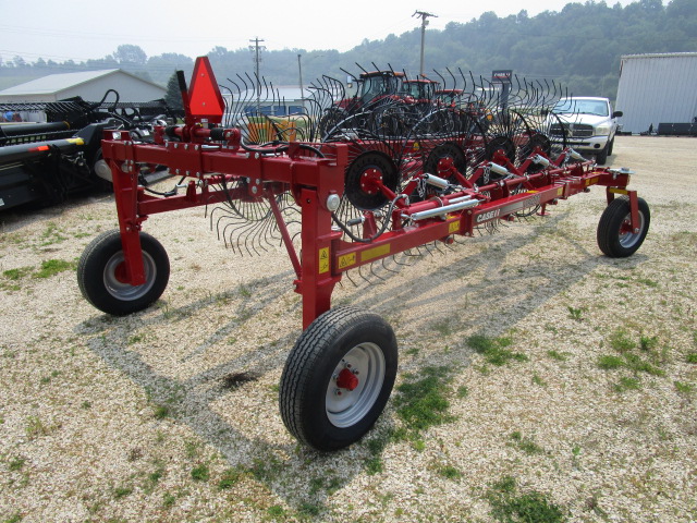 2021 Case IH WR201 WHEEL RAKE 8 WHEEL Rake/Wheel