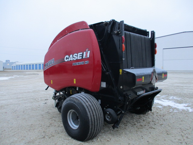 2024 Case IH RB565 RND BALER Baler/Round