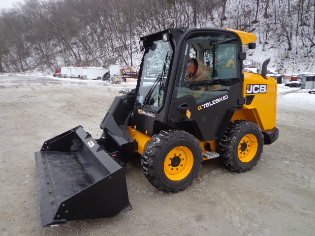 2024 JCB 3TS-8W Skid Steer Loader