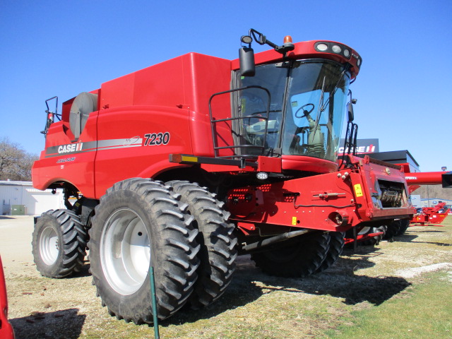 2012 Case IH 7230 Combine