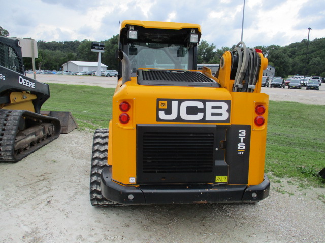 2018 JCB 3TS-8T Compact Track Loader