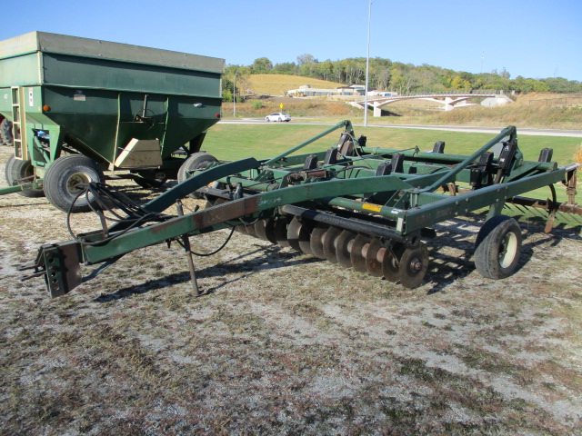 1991 Glencoe Soil Saver Series 3 9 shank Disk Chisel