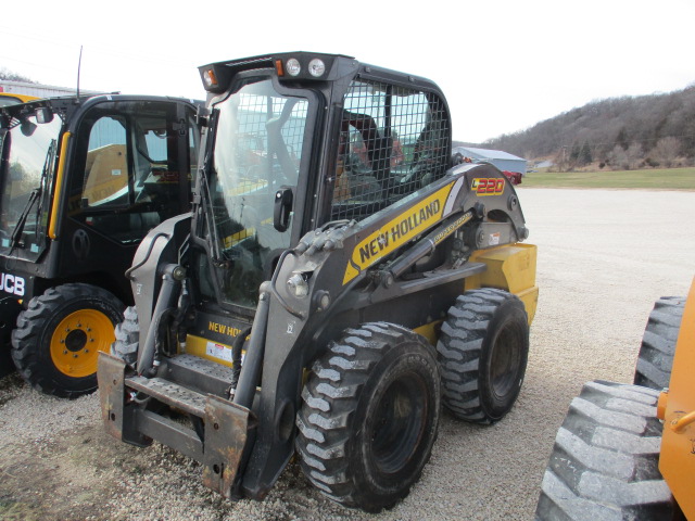 2019 New Holland L220-T4B Skid Steer Loader