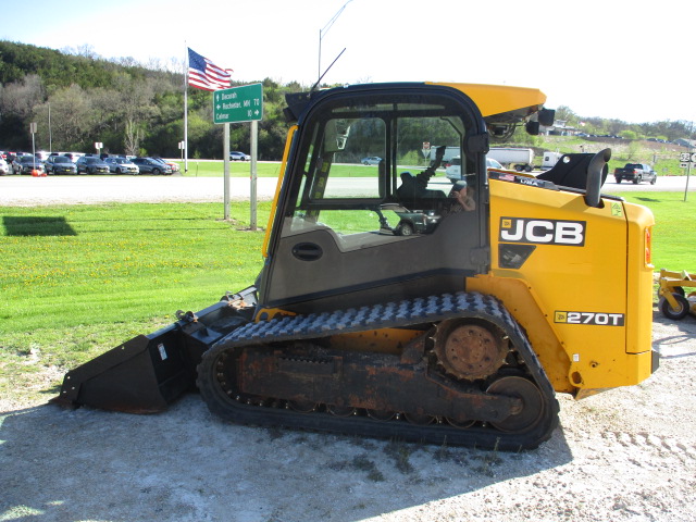 2018 JCB 270T Compact Track Loader