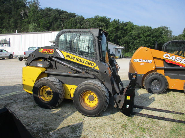 2011 New Holland L218 Skid Steer Loader