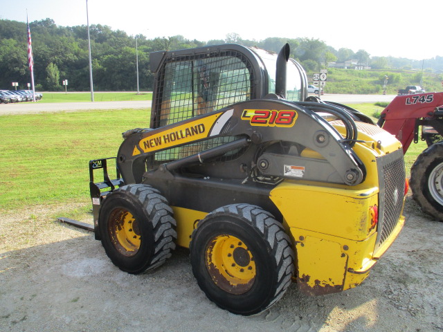 2011 New Holland L218 Skid Steer Loader