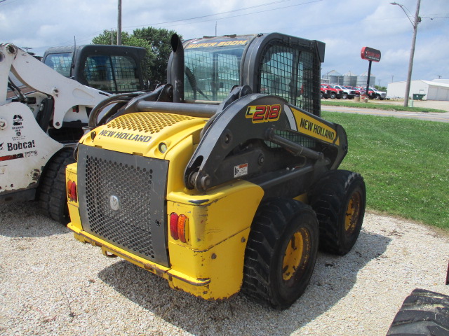 2011 New Holland L218 Skid Steer Loader