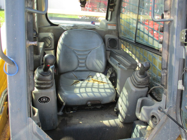 2012 Gehl V270 Skid Steer Loader