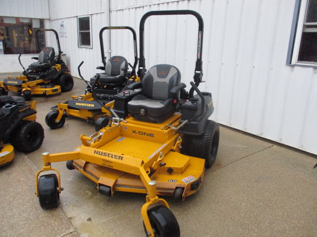 2021 Hustler Excel x-one Mower/Zero Turn