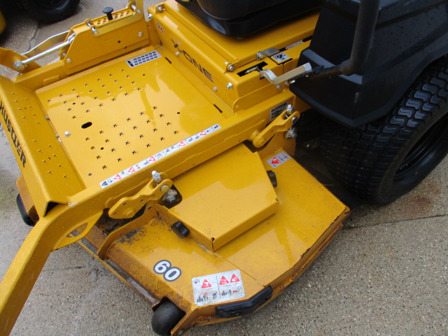 2021 Hustler Excel x-one Mower/Zero Turn