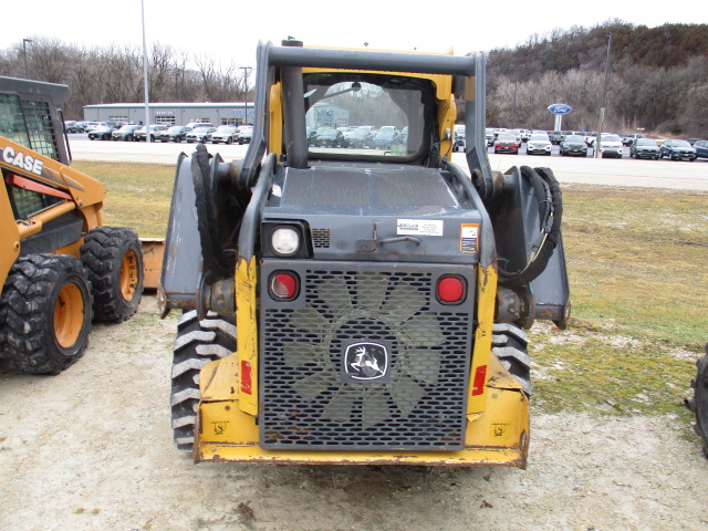 2014 John Deere 320E Skid Steer Loader