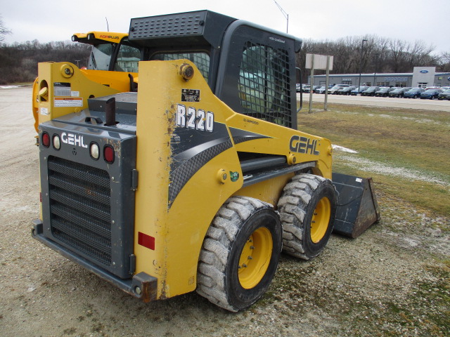 2015 Gehl R220 Skid Steer Loader