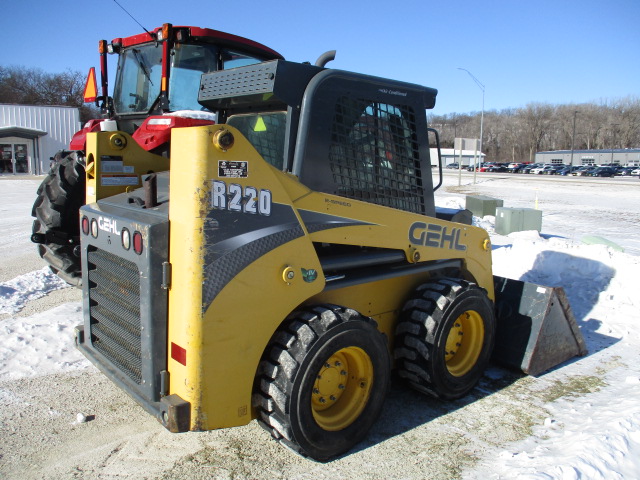 2015 Gehl R220 Skid Steer Loader