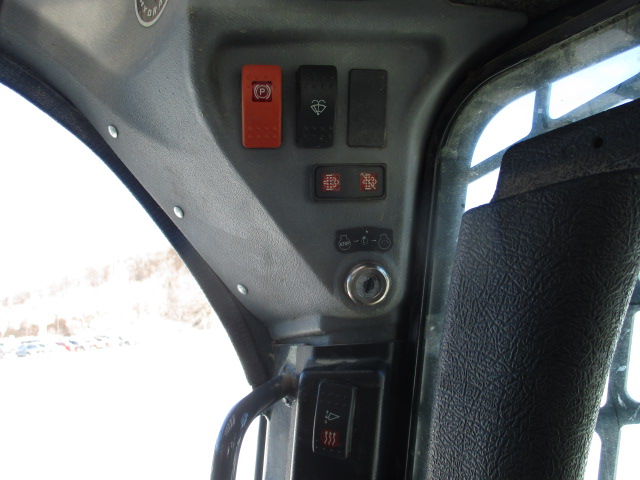 2015 Gehl R220 Skid Steer Loader