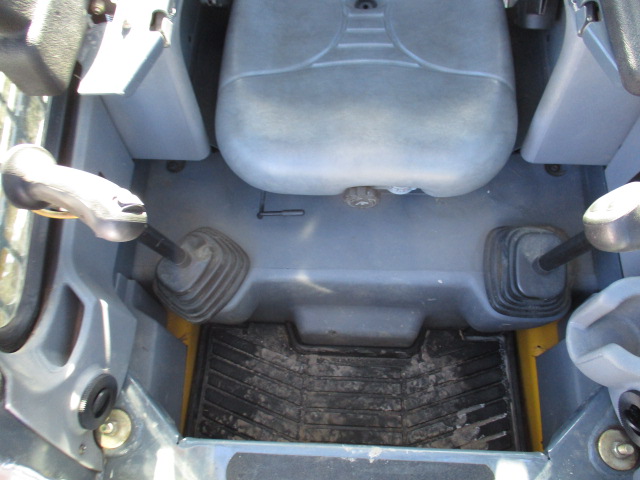 2015 Gehl R220 Skid Steer Loader