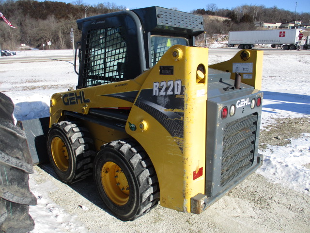 2015 Gehl R220 Skid Steer Loader