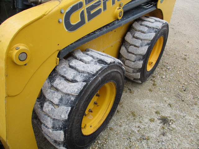 2015 Gehl R220 Skid Steer Loader
